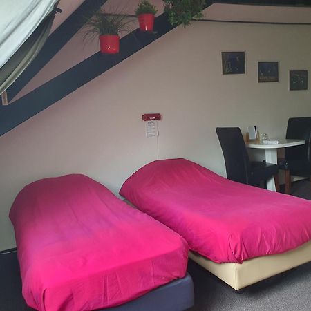 Bb Salem Bed & Breakfast Strijen Eksteriør bilde